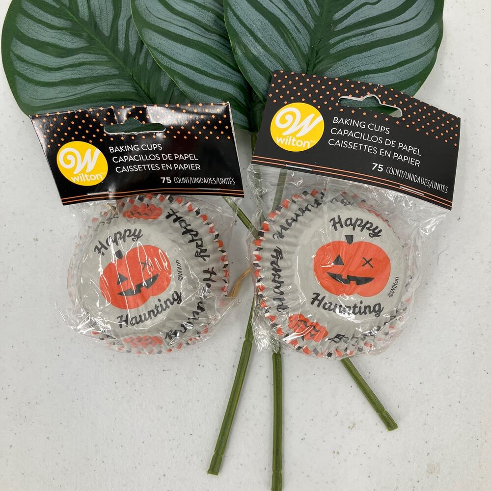 Wilton White Orange Pumpkin Halloween Happy Haunting Baking Cupcake Cups Liners